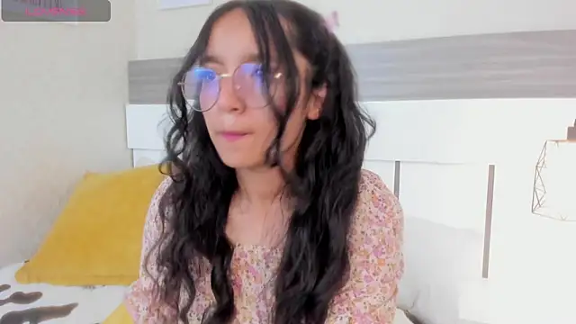 Emilyblussh Adlı Modelin Web Kamerası Şovu