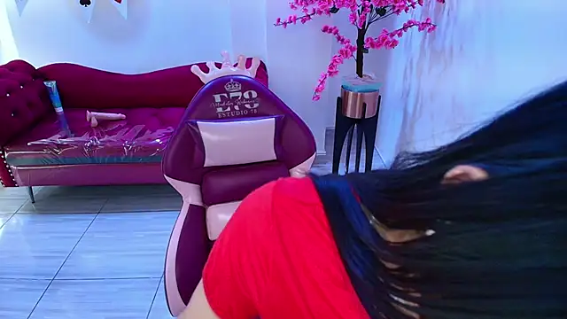 Emily_andrews' Live XXX Chat