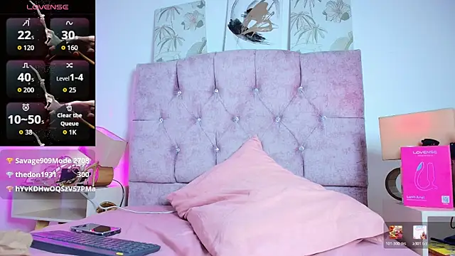 Skye_Moore élő XXX-chatje