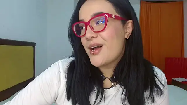 Chatroom XXX en direct de Nova-Satela