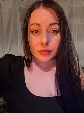 DaisyStreet live XXX chat