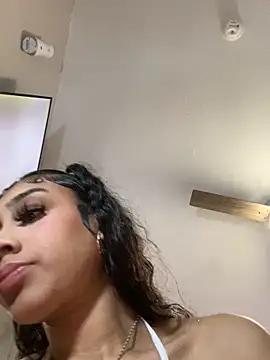 badbaby187 – Live XXX-chat