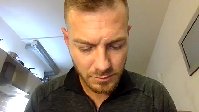 cheekycherryx's Live XXX Chat