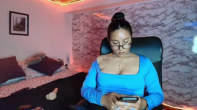 Camila_IRoose live XXX chat