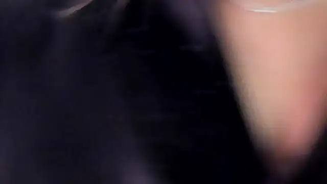 sarah_salis_: онлайн-секс-чат