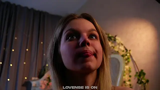 EdlinAlliston Live XXX-Chat