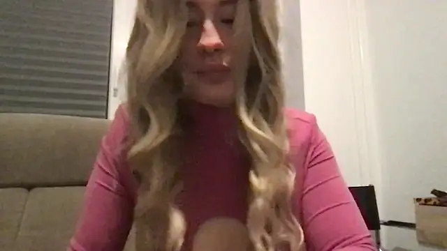 Ameliiya Webcam Show