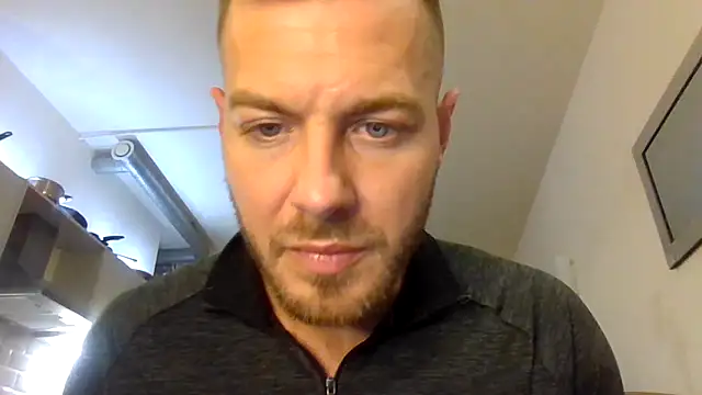 cheekycherryx: онлайн-секс-чат