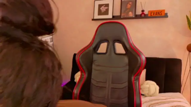 Chat +18 de EmmyEvans1 ao vivo