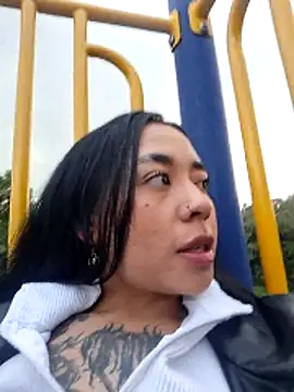 Zafiro_glow – webcam-show