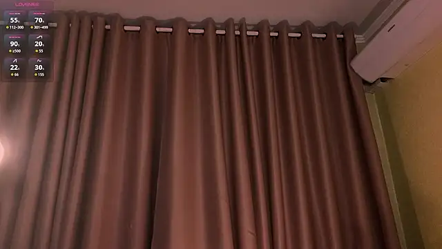 Živý XXX chat adellene