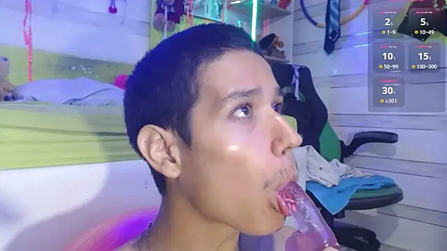 Вебкам-шоу andy_staar