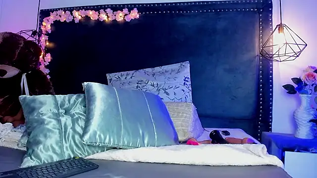 Chat +18 de Emma_Saylor ao vivo