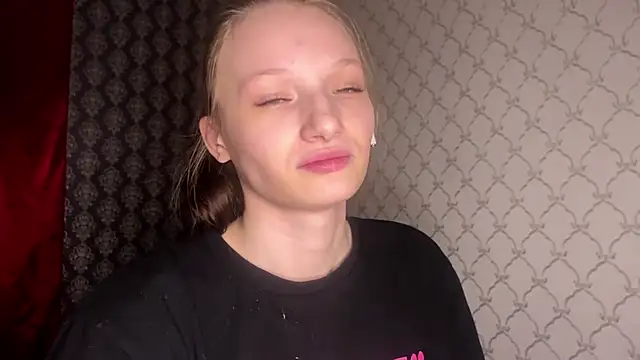 Cleonoth2o Adlı Modelin Canlı XXX Sohbeti