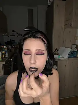 FuckFinya Live XXX-Chat