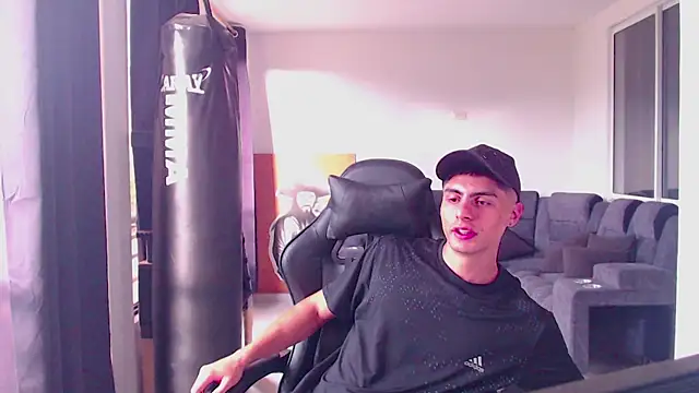 Chat XXX en directo de Stiven_CL