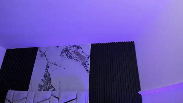 daniiphoeniixx Adlı Modelin Canlı XXX Sohbeti