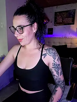 Show modela mia_velvet1 na web-kameri