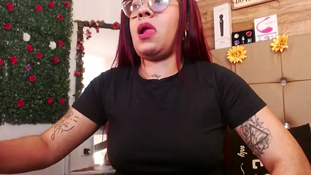 MIA__SPENCER লাইভ XXX চ্যাট