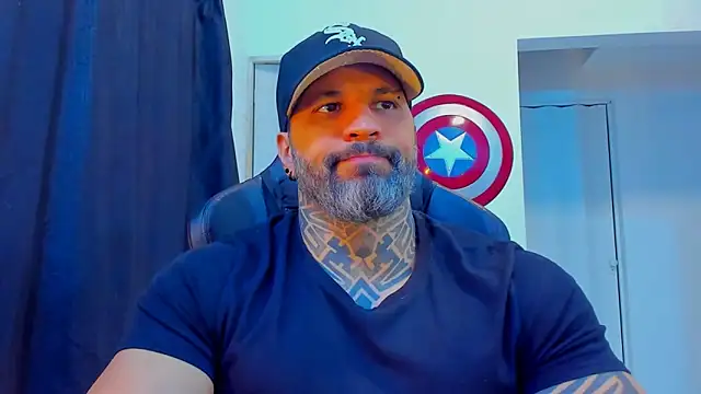 Chat XXX en directo de JoshRigby