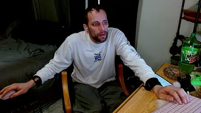 cguffey2284: απευθείας συνομιλία ΧΧΧ