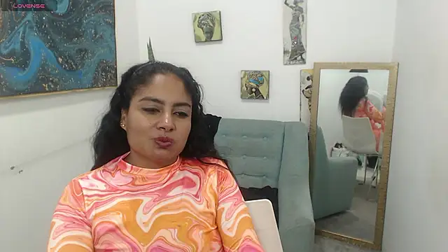 Luna_Fyre 现场XXX聊天