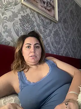 Emma_roqueen Chat XXX in diretta