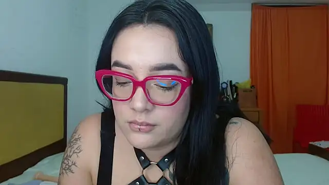 Chat +18 de Nova-Satela ao vivo