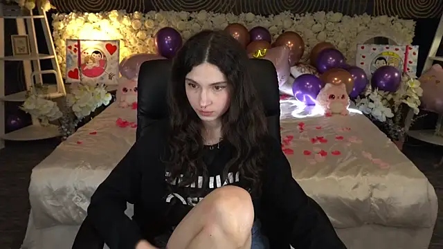 دردشة BabyFlowerr الجنسية المباشرة