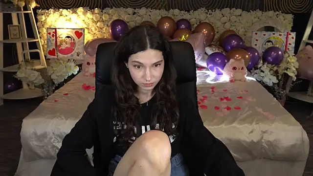 دردشة BabyFlowerr الجنسية المباشرة