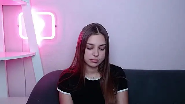 MilanaAngelAs: απευθείας συνομιλία ΧΧΧ