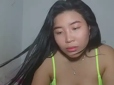 XXX chat uživo modela Zyeiii