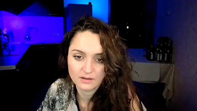 Cerann1 Adlı Modelin Canlı XXX Sohbeti