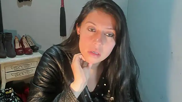 XXX chat uživo modela sandyquinnxx