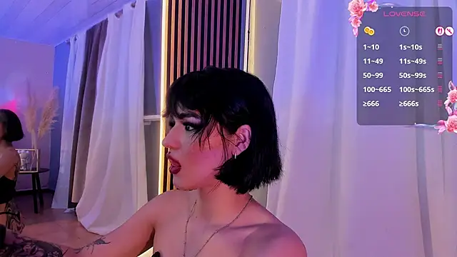 La_Diabla_111_: онлайн-секс-чат