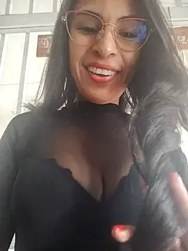 Astrid-- Live XXX-Chat