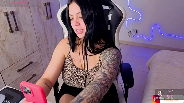 Victoryyy_ Chat XXX in diretta