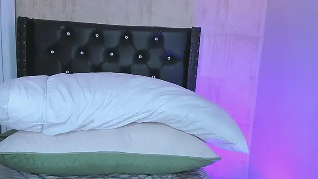 gemma-rios Adlı Modelin Canlı XXX Sohbeti