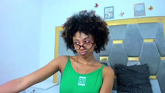AliyahBrowns Chat XXX in diretta
