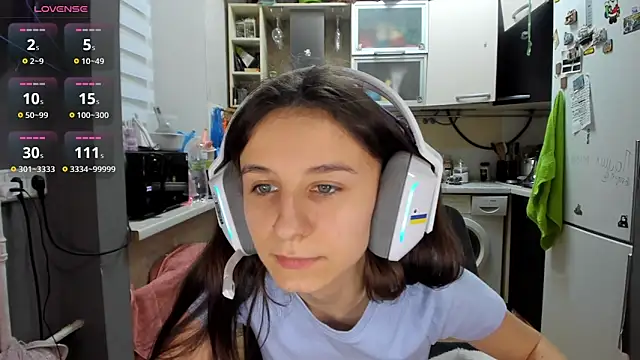 _Nika_Kik Chat XXX in diretta