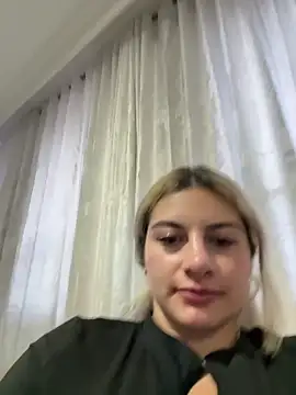 AtheneaRossi – Naživo XXX chat