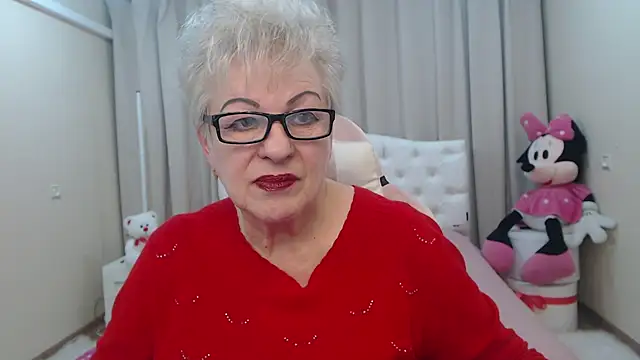 KayleSmoll Adlı Modelin Canlı XXX Sohbeti