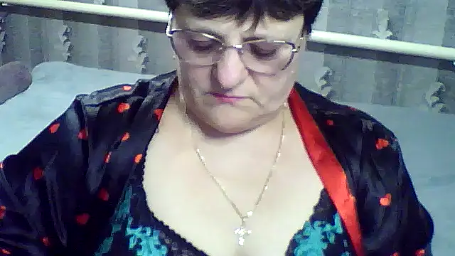 ElzaJewel: онлайн-секс-чат