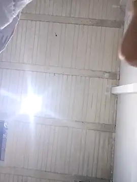 Webkamerová show yatzuriperrita