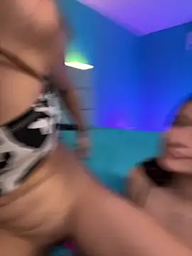 TheAlejandroDolls' Webcam Show