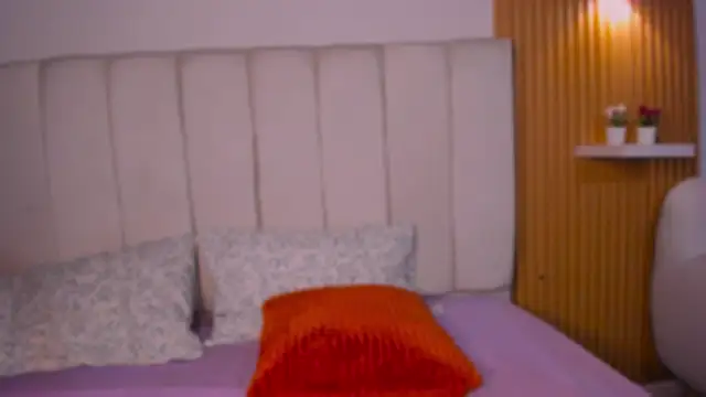 Lunita_naughtyのライブXXXチャット