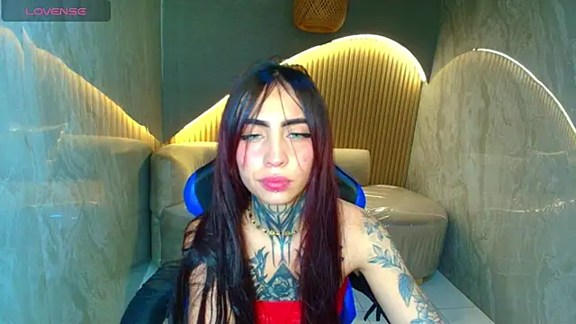 roux_r live XXX chat