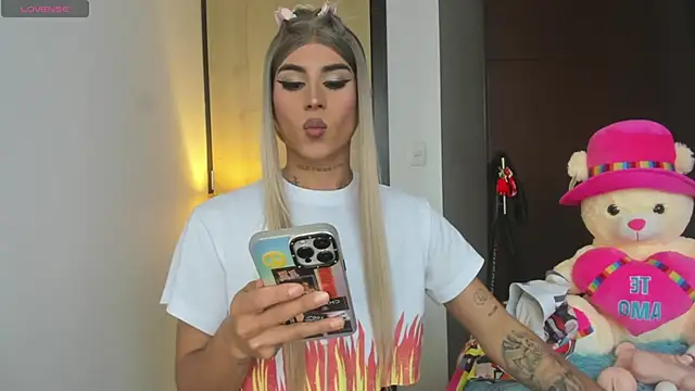 alisoondrean_ Chat XXX live