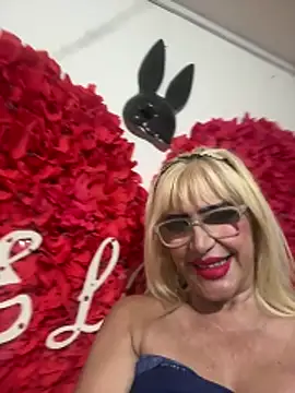 CIccioline_pussyGolden live XXX chat