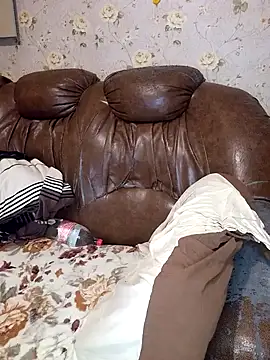 Chat +18 de LiluHot ao vivo